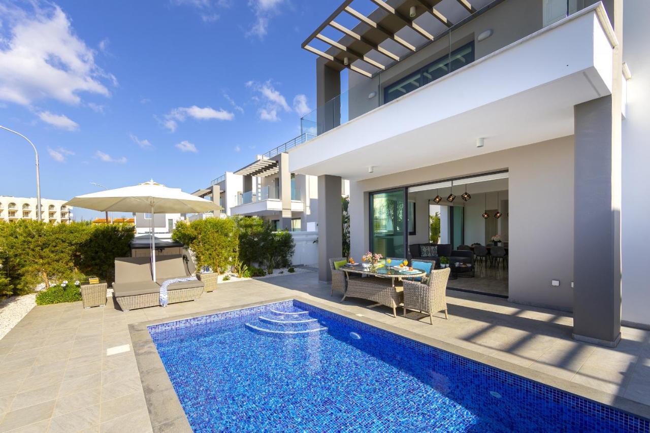 Pernera Beach Villa Protaras Buitenkant foto